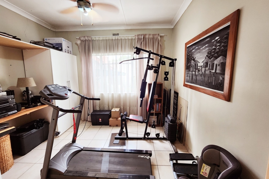 5 Bedroom Property for Sale in Valhalla Gauteng