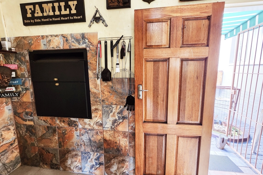 5 Bedroom Property for Sale in Valhalla Gauteng