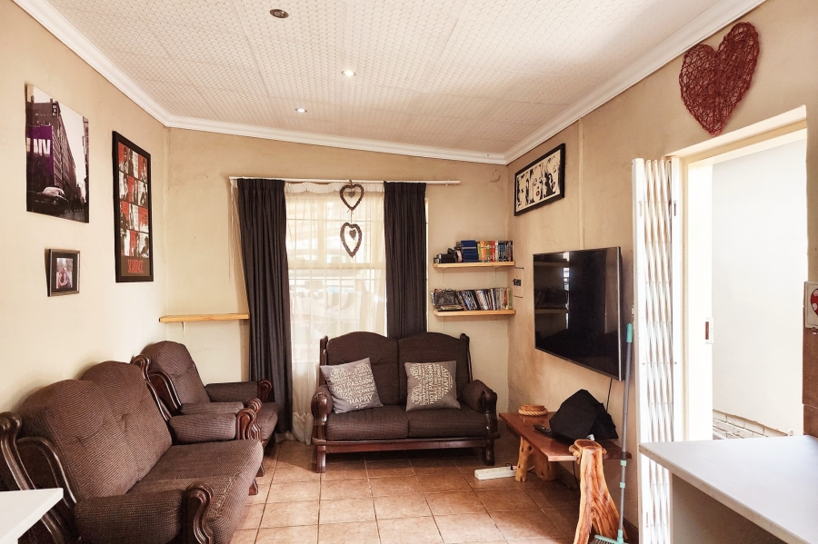 5 Bedroom Property for Sale in Valhalla Gauteng