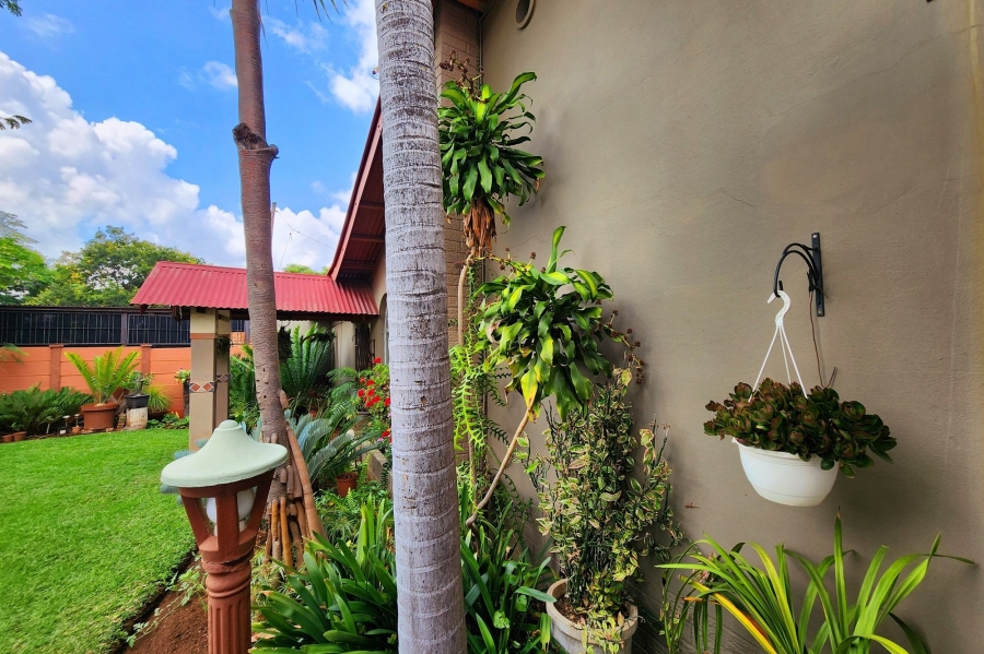 5 Bedroom Property for Sale in Valhalla Gauteng
