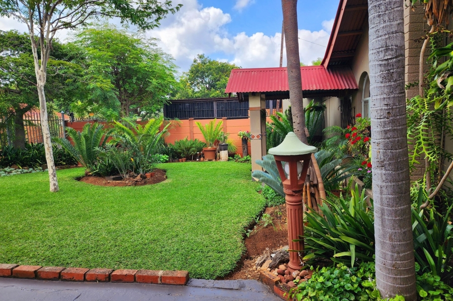 5 Bedroom Property for Sale in Valhalla Gauteng
