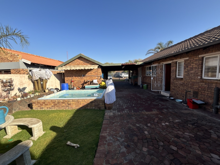 3 Bedroom Property for Sale in Van Dyk Park Gauteng