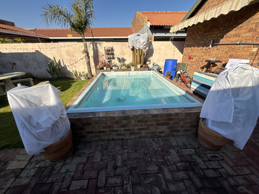 3 Bedroom Property for Sale in Van Dyk Park Gauteng