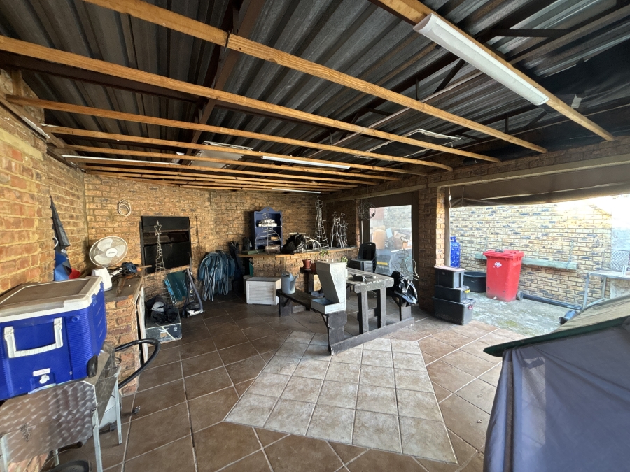 3 Bedroom Property for Sale in Van Dyk Park Gauteng