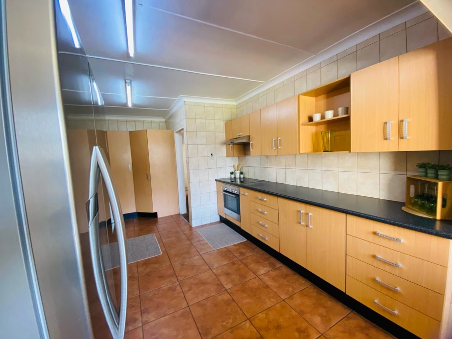 4 Bedroom Property for Sale in Sonland Park Gauteng