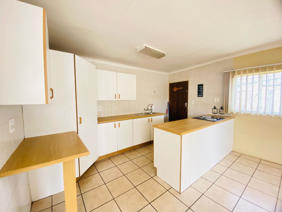 4 Bedroom Property for Sale in Sonland Park Gauteng