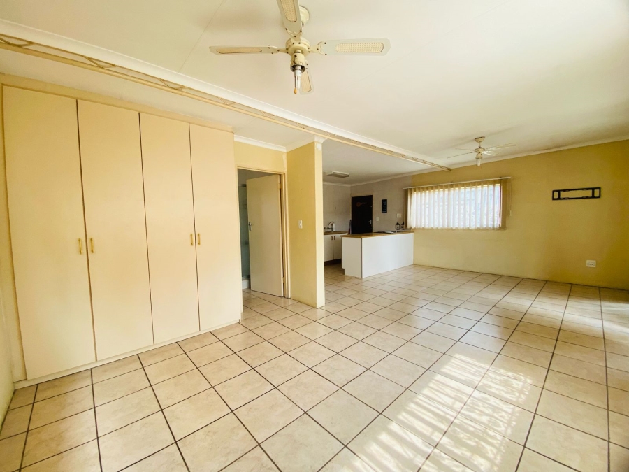 4 Bedroom Property for Sale in Sonland Park Gauteng