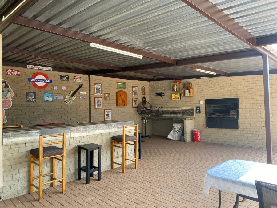 4 Bedroom Property for Sale in Sonland Park Gauteng