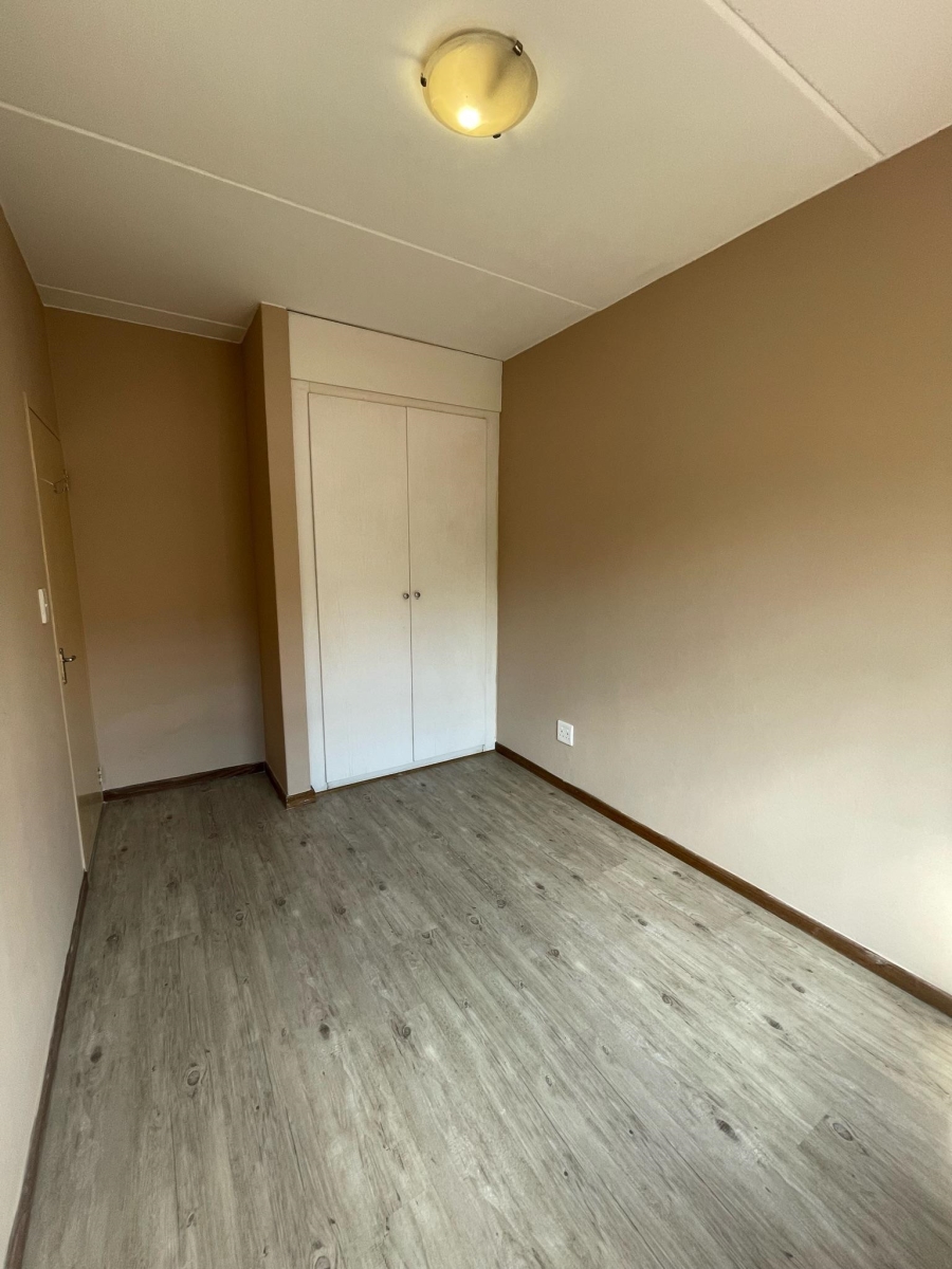 2 Bedroom Property for Sale in Sundowner Gauteng