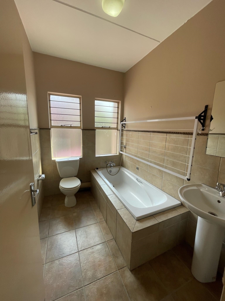 2 Bedroom Property for Sale in Sundowner Gauteng
