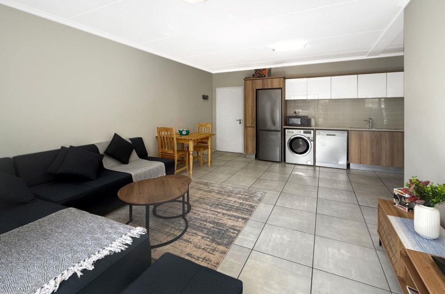 To Let 2 Bedroom Property for Rent in Crowthorne AH Gauteng