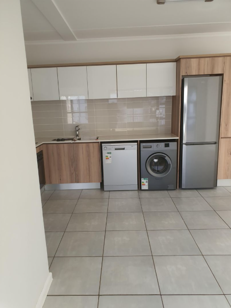 To Let 2 Bedroom Property for Rent in Crowthorne AH Gauteng