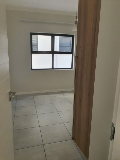 To Let 2 Bedroom Property for Rent in Crowthorne AH Gauteng