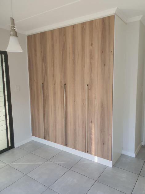 To Let 2 Bedroom Property for Rent in Crowthorne AH Gauteng