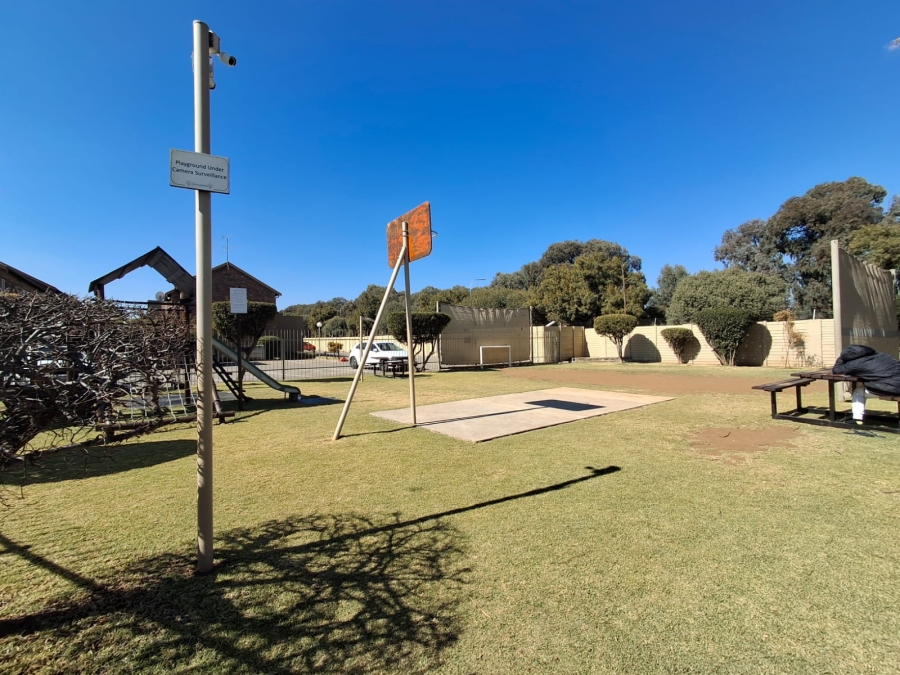 2 Bedroom Property for Sale in Eden Glen Gauteng