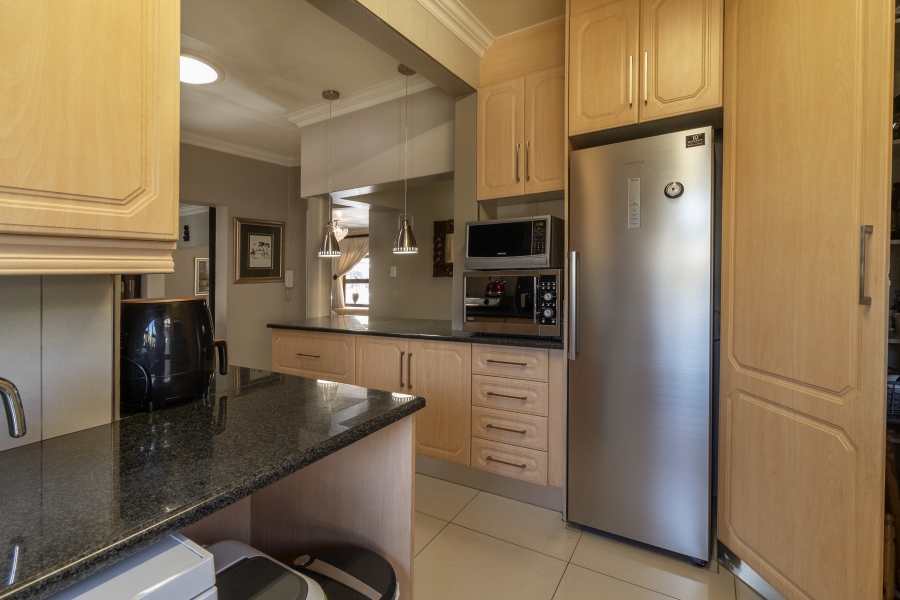 3 Bedroom Property for Sale in Marais Steyn Park Gauteng