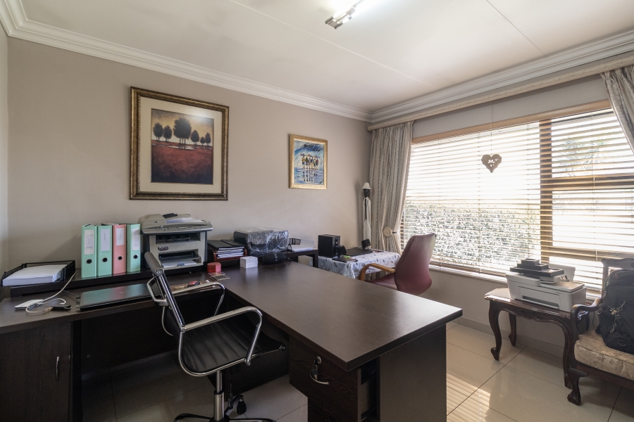 3 Bedroom Property for Sale in Marais Steyn Park Gauteng