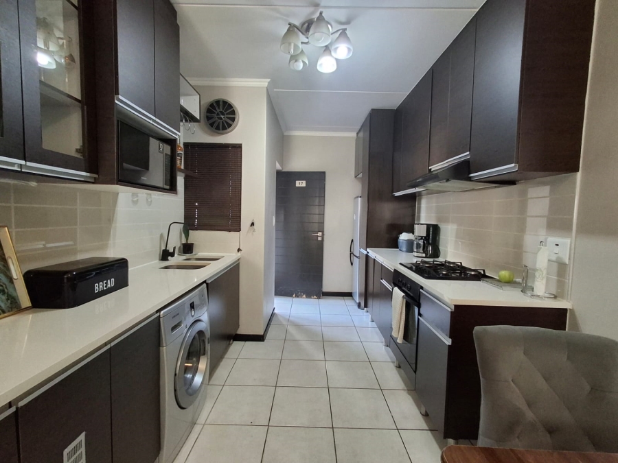 3 Bedroom Property for Sale in Greenstone Park Estate Gauteng