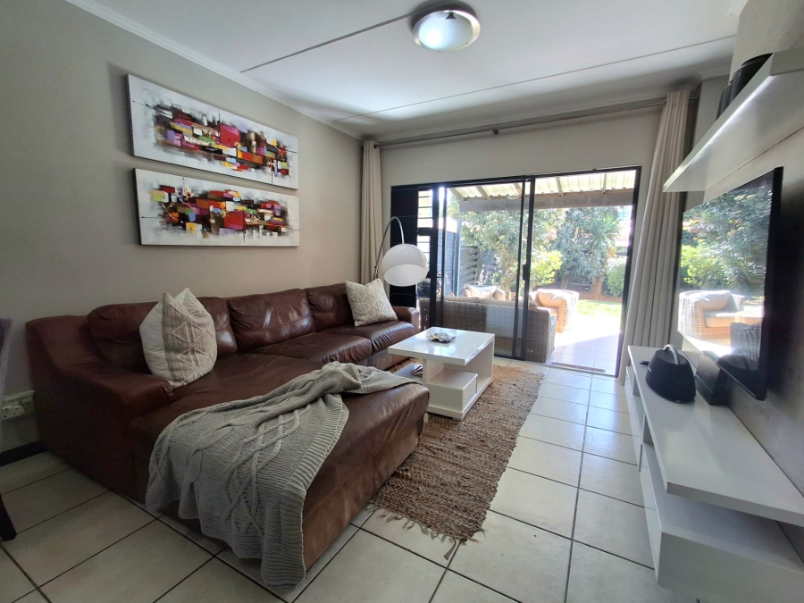 3 Bedroom Property for Sale in Greenstone Park Estate Gauteng
