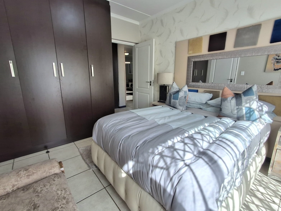3 Bedroom Property for Sale in Greenstone Park Estate Gauteng