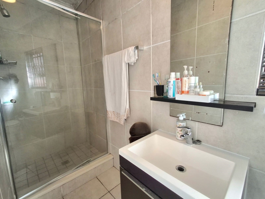 3 Bedroom Property for Sale in Greenstone Park Estate Gauteng