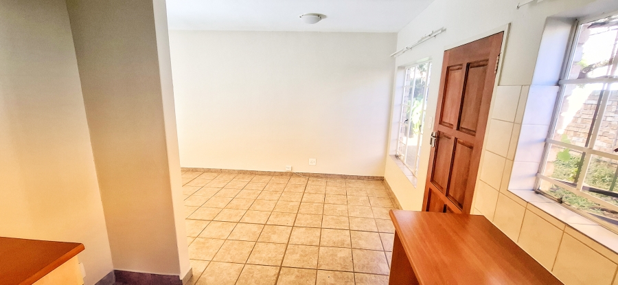2 Bedroom Property for Sale in Annlin Gauteng