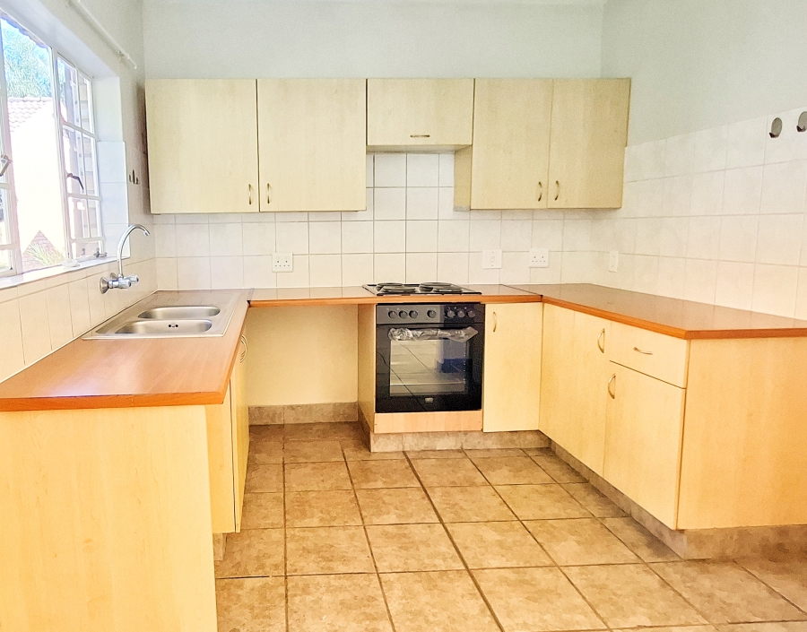 2 Bedroom Property for Sale in Annlin Gauteng