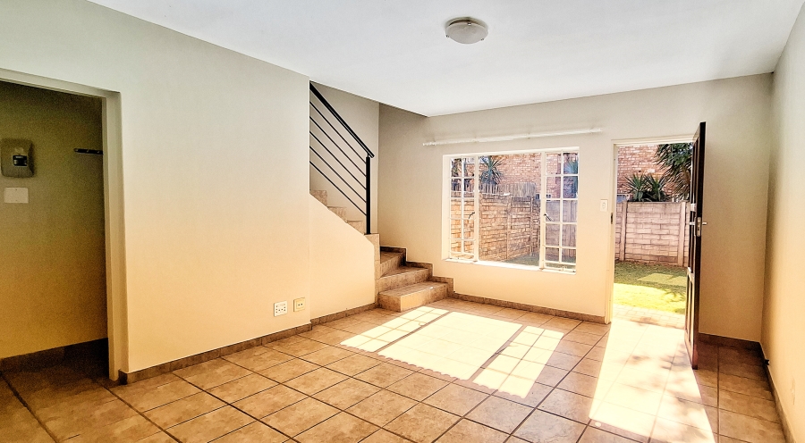 2 Bedroom Property for Sale in Annlin Gauteng