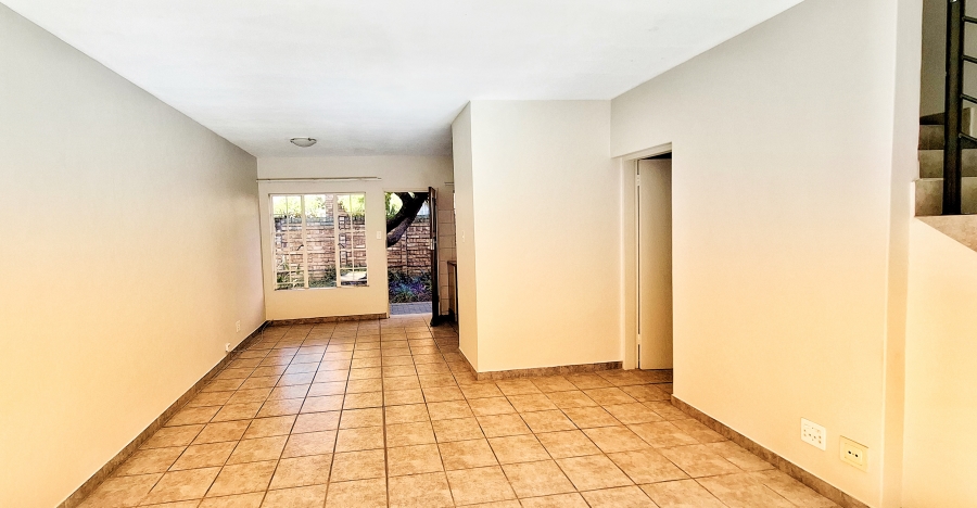 2 Bedroom Property for Sale in Annlin Gauteng