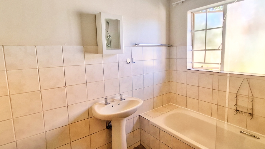 2 Bedroom Property for Sale in Annlin Gauteng