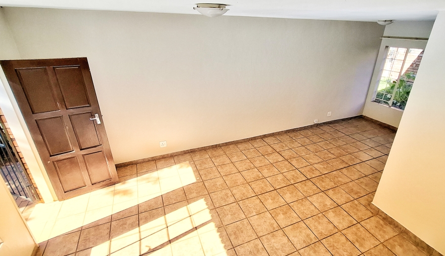 2 Bedroom Property for Sale in Annlin Gauteng