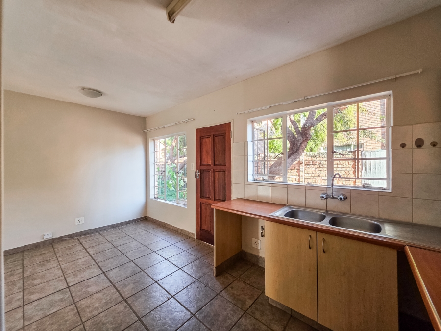 2 Bedroom Property for Sale in Annlin Gauteng