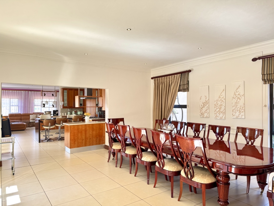 5 Bedroom Property for Sale in Mooikloof Glen Gauteng