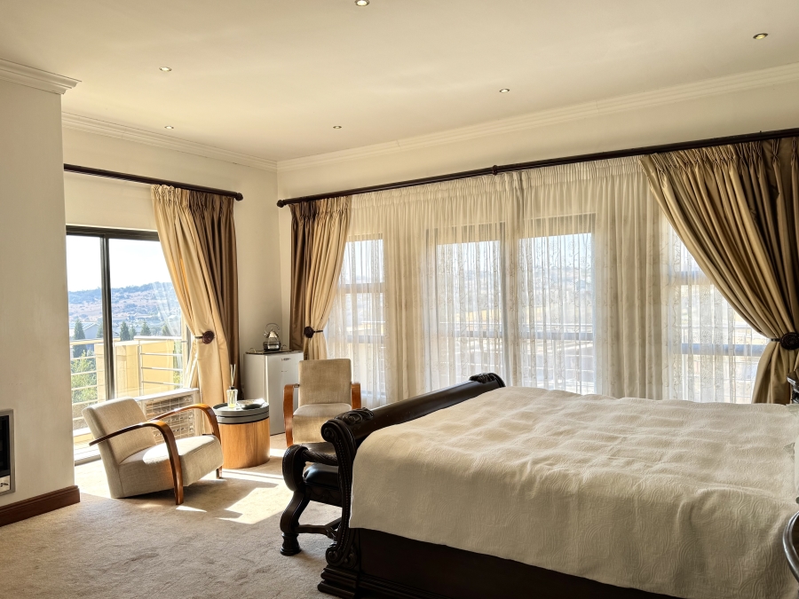 5 Bedroom Property for Sale in Mooikloof Glen Gauteng