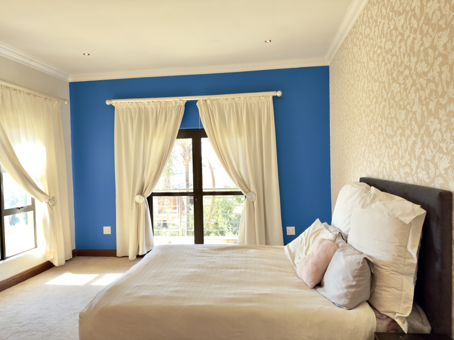 5 Bedroom Property for Sale in Mooikloof Glen Gauteng