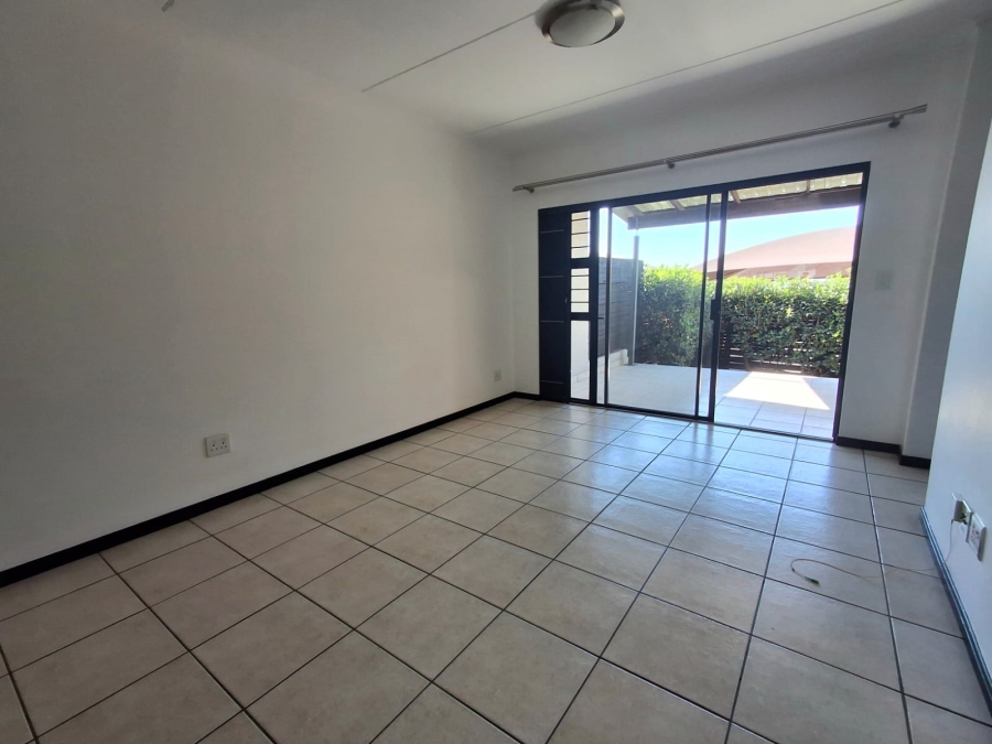 3 Bedroom Property for Sale in Greenstone Park Estate Gauteng