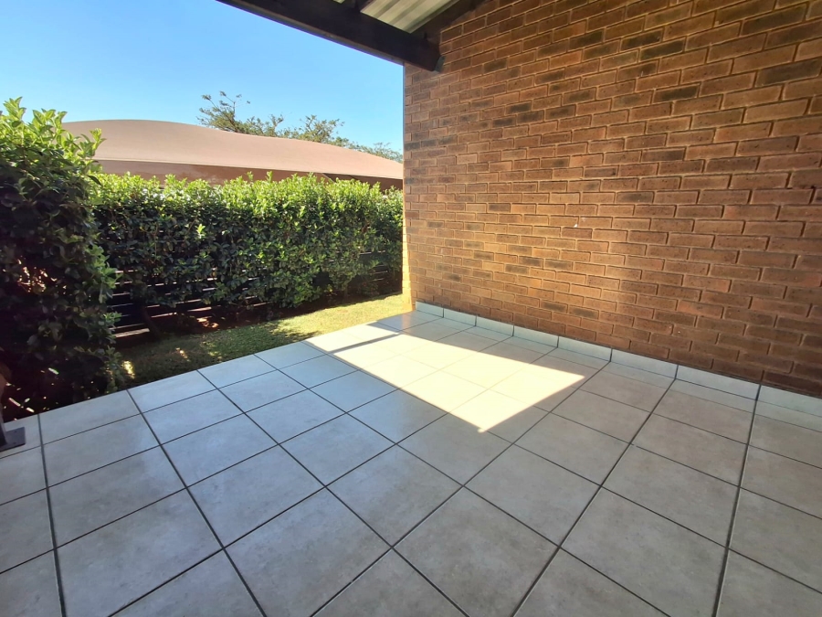 3 Bedroom Property for Sale in Greenstone Park Estate Gauteng
