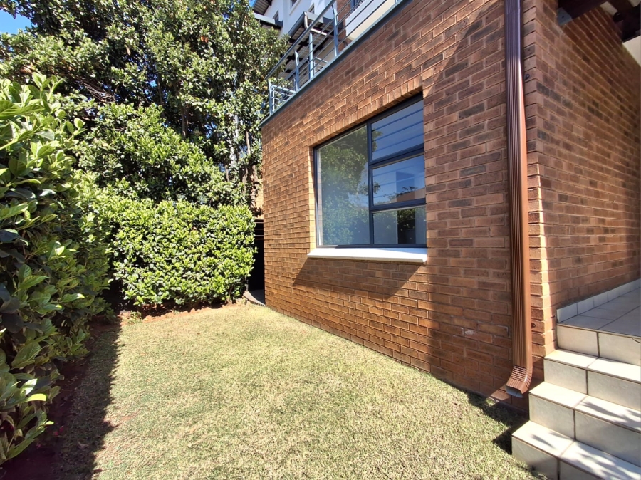 3 Bedroom Property for Sale in Greenstone Park Estate Gauteng