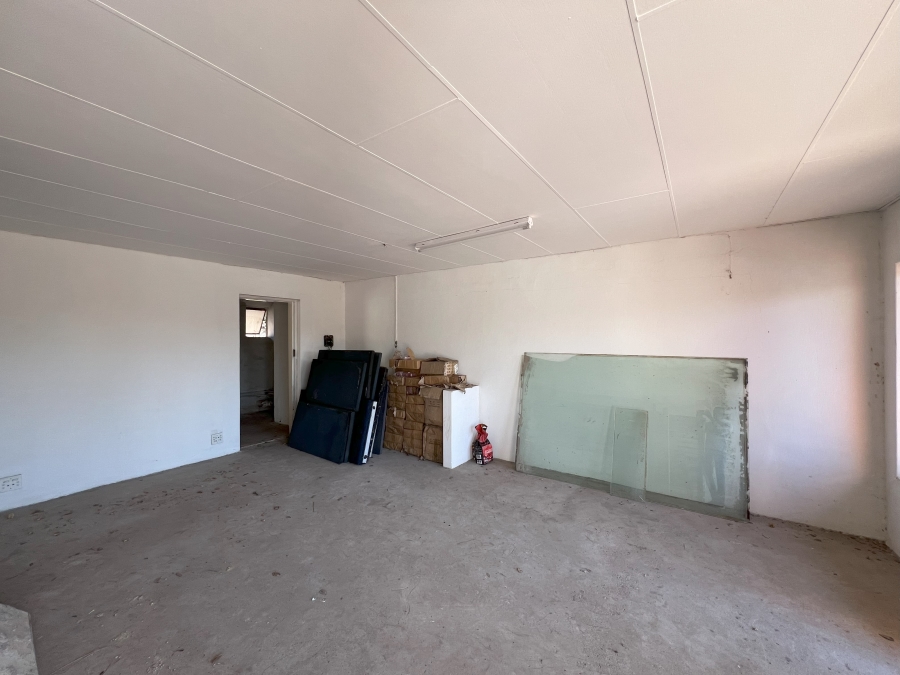7 Bedroom Property for Sale in Robindale Gauteng