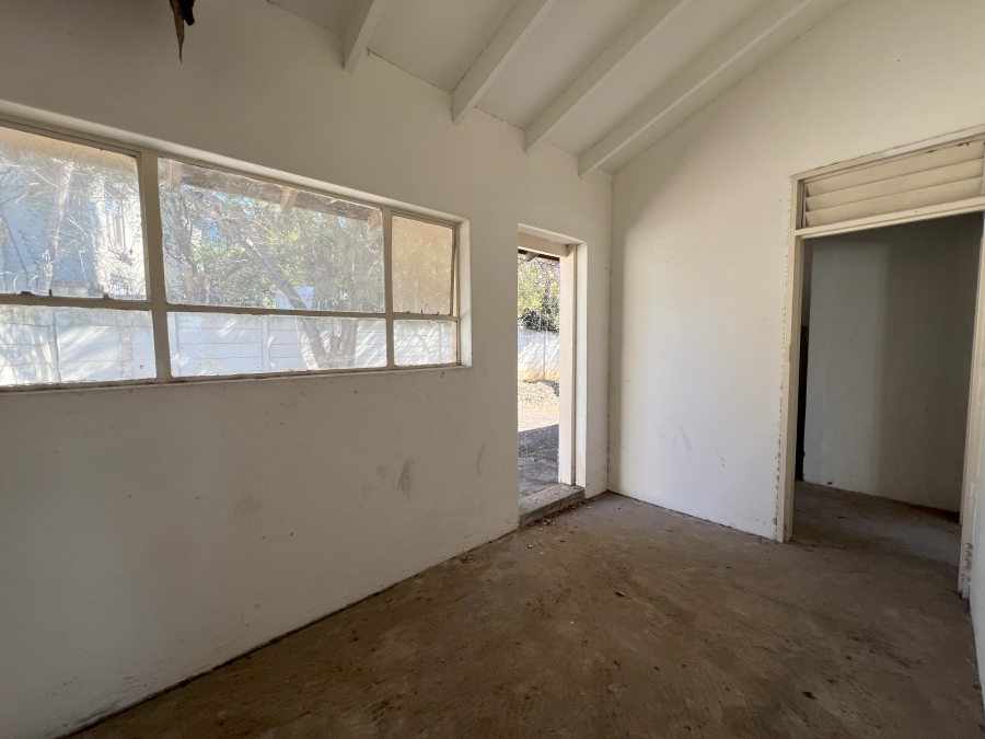 7 Bedroom Property for Sale in Robindale Gauteng