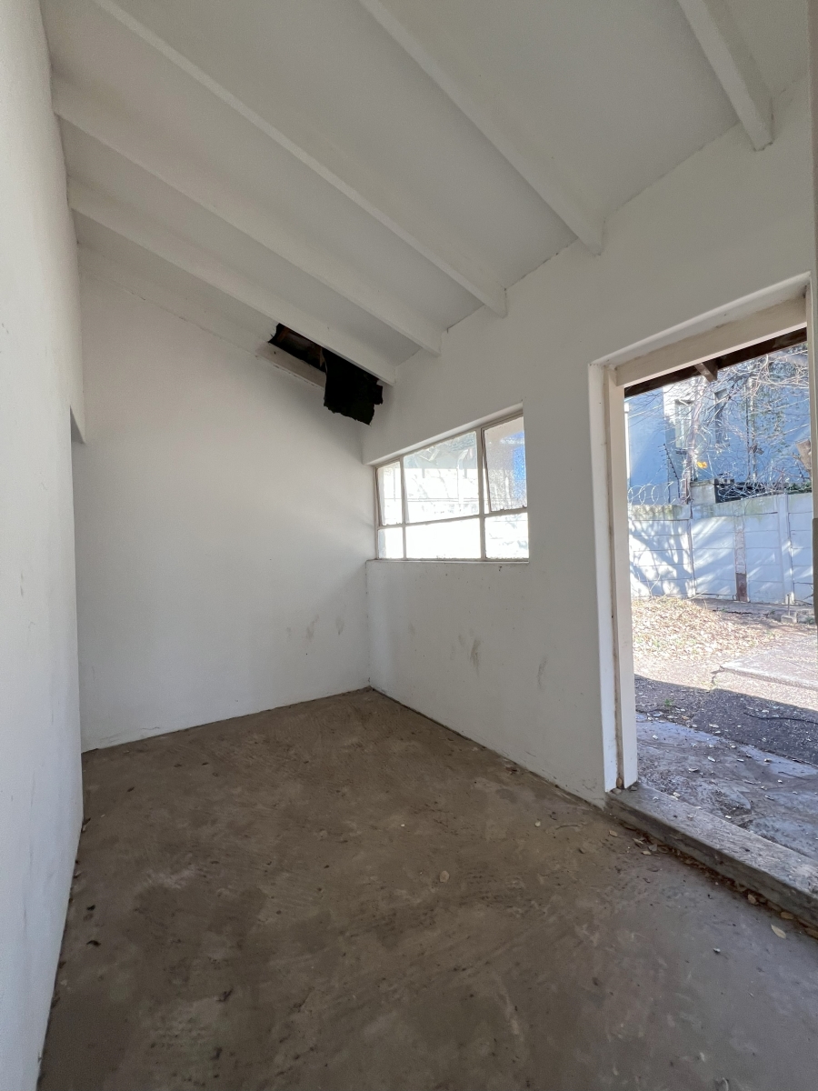 7 Bedroom Property for Sale in Robindale Gauteng