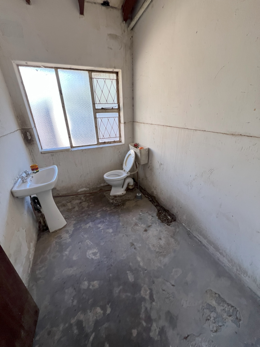 7 Bedroom Property for Sale in Robindale Gauteng