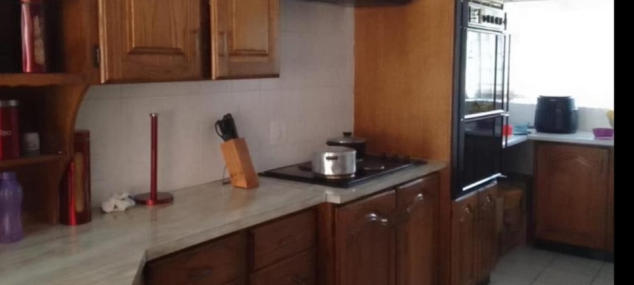 3 Bedroom Property for Sale in Birchleigh North Gauteng