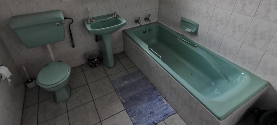 3 Bedroom Property for Sale in Birchleigh North Gauteng