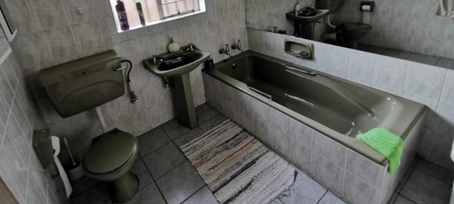 3 Bedroom Property for Sale in Birchleigh North Gauteng
