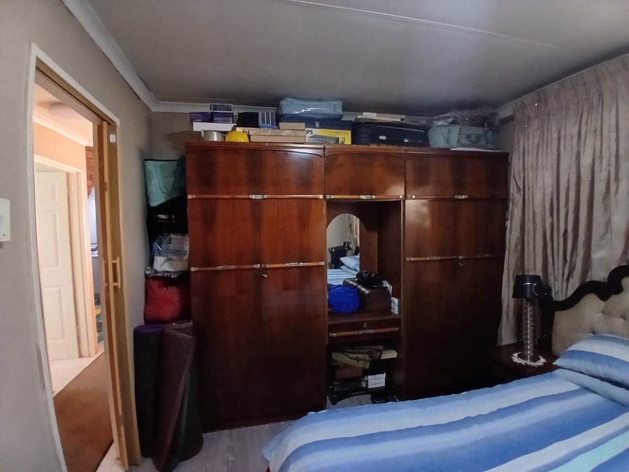 2 Bedroom Property for Sale in Lotus Gardens Gauteng