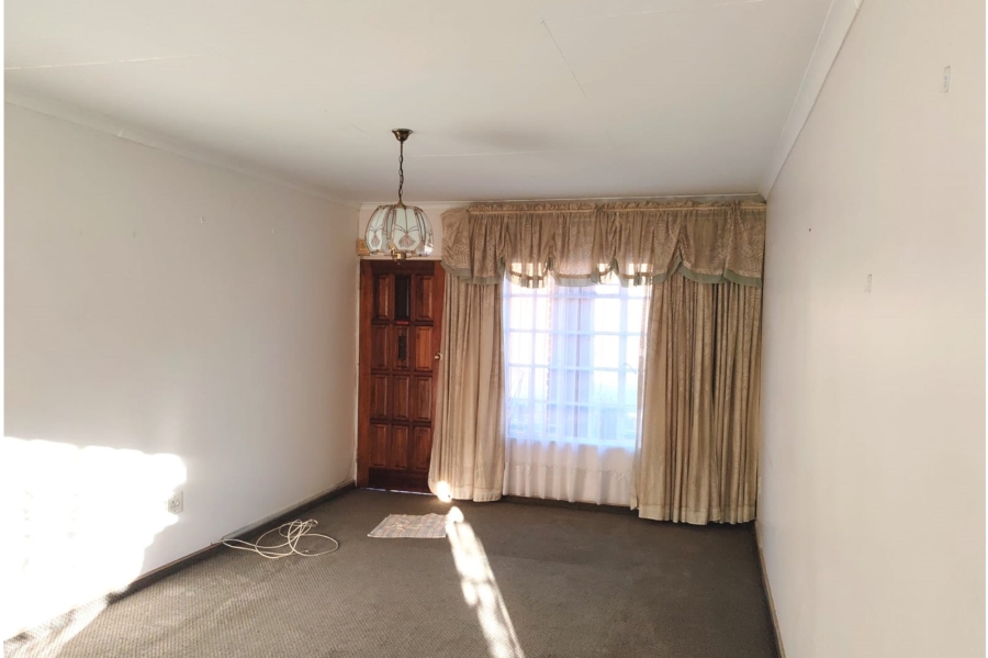 1 Bedroom Property for Sale in Three Rivers Gauteng
