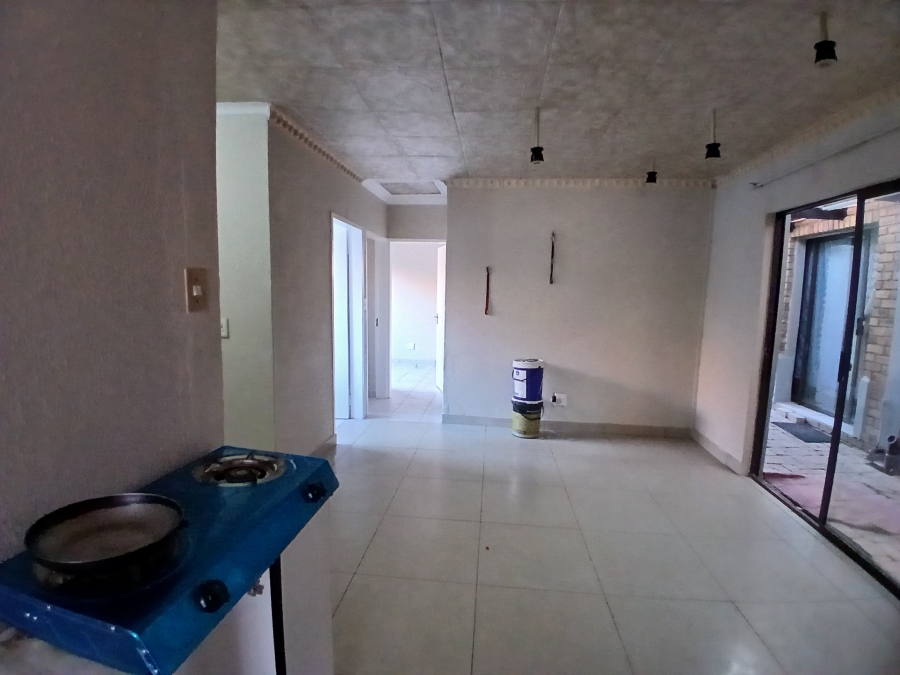4 Bedroom Property for Sale in Danville Gauteng