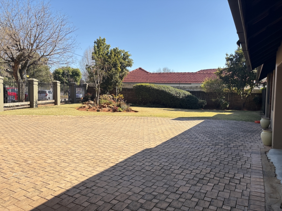 4 Bedroom Property for Sale in Florida Park Gauteng