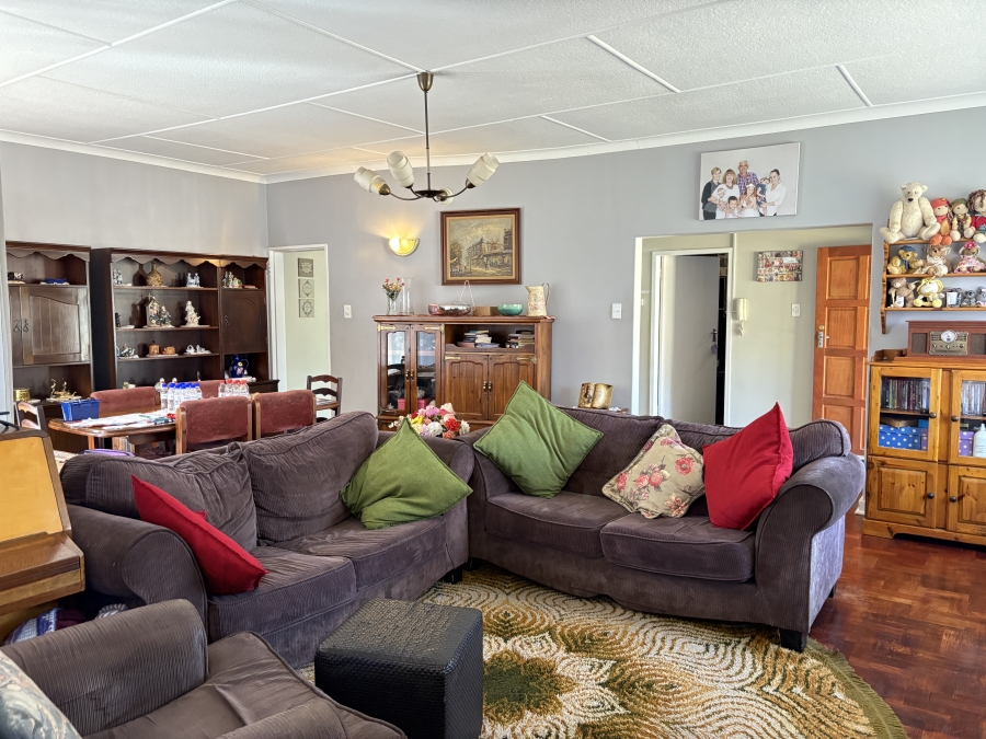 4 Bedroom Property for Sale in Florida Park Gauteng